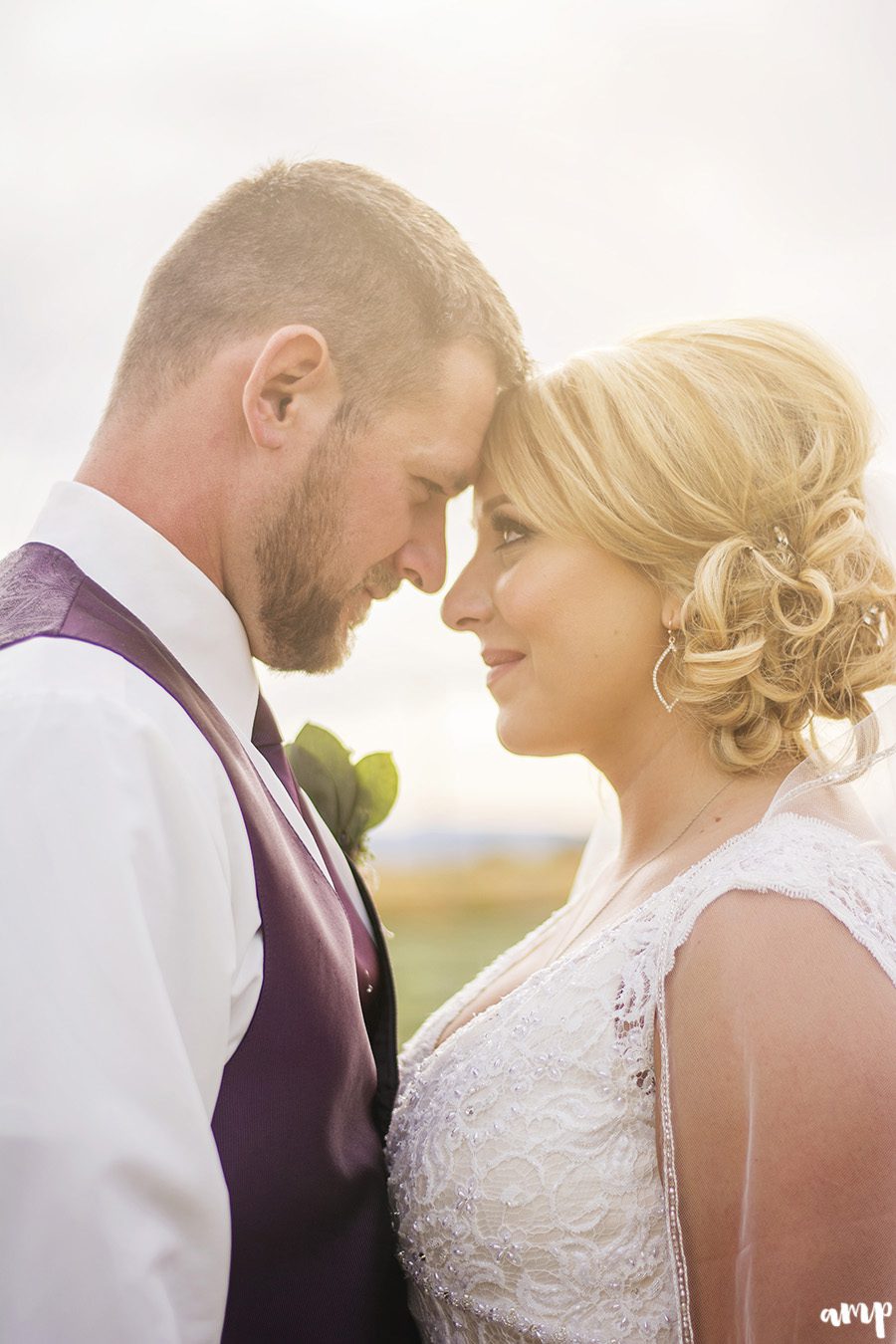 Bride and Groom at sunset  |  Palisade Wedding by amanda.matilda.photography