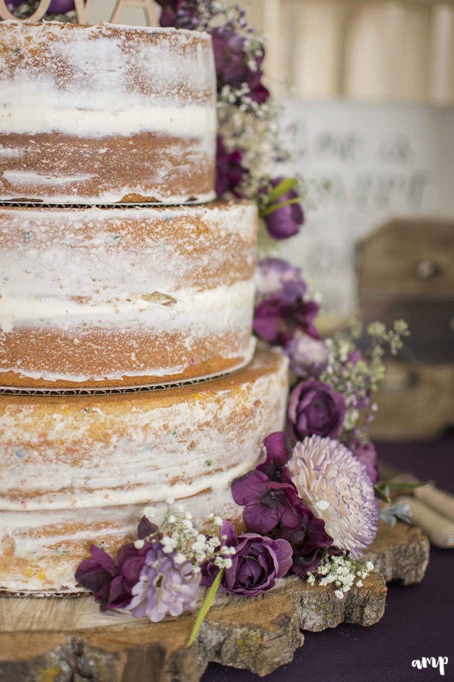 naked wedding cake for autumn  |  Palisade Wedding by amanda.matilda.photography